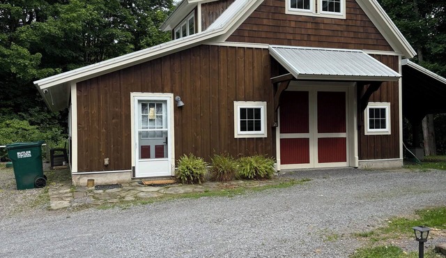 500 ft from the Salmon River! Prime location.