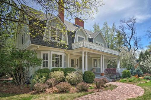 9 Broadmoor Ave