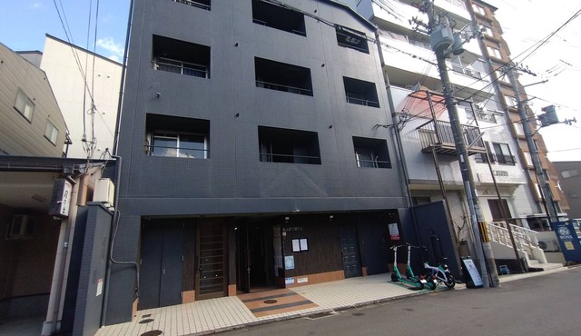 A hole in the ground downtown! 208 Fully equipped kitchen & rooms for long term stays