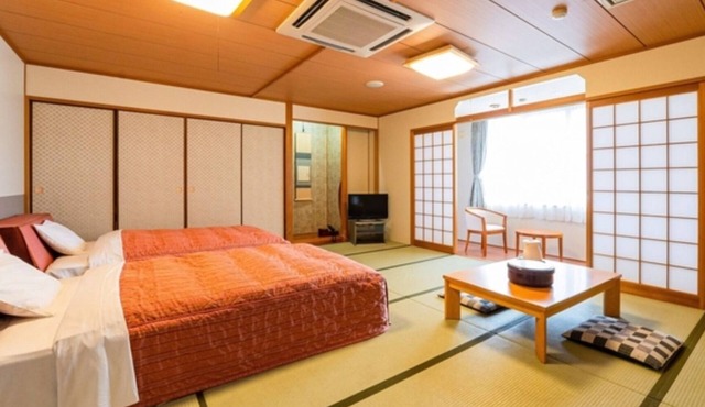 Annex JapaneseWestern Room B Tatami Bedroom /Toon Ehime