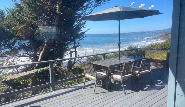 BIG beach house! practically on the sand! Stunning views, near Redwood forest