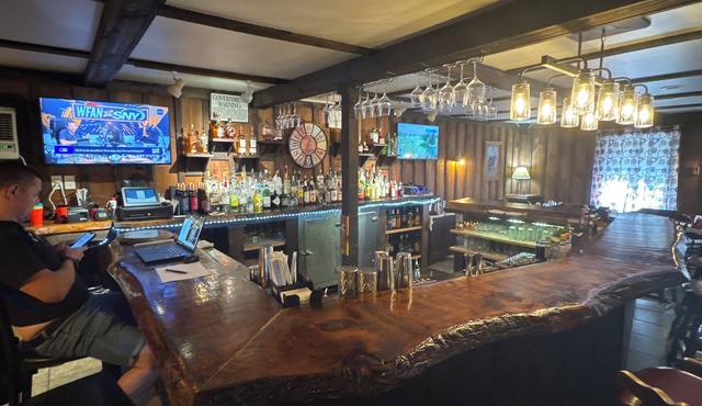 Cascade Inn