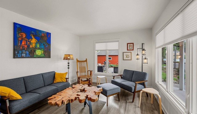 Charming NE Arts District Home