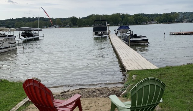 Clean, beautiful lake getaway for the family