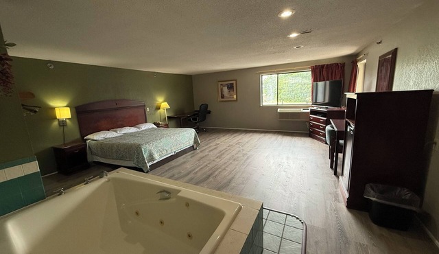 Coldwater Inn & Suites near I 69
