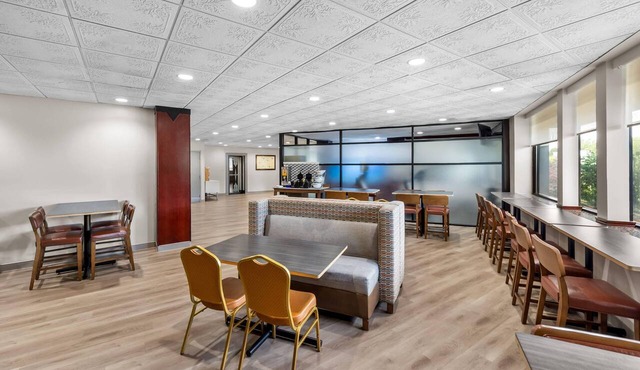 Comfort Inn Paramus - Hackensack