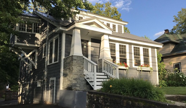 Comfortable Newly Renovated Home in the Heart of Town!