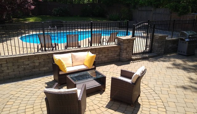 Contemporary, Warm & Cozy mins to Saratoga