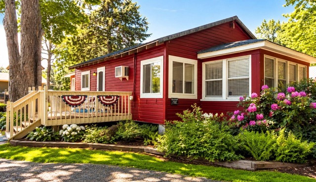 Cottage in Sylvan Beach