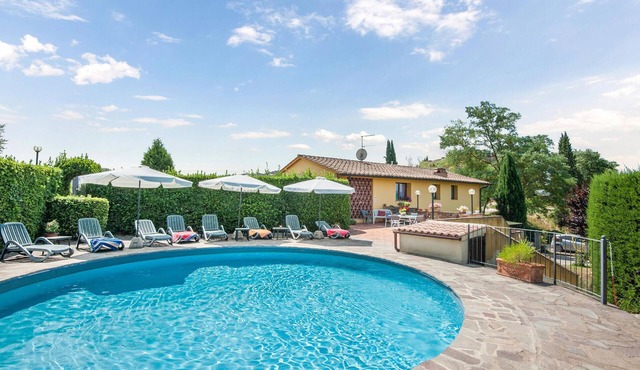 Cozy apartment in Barberino, Tavarnelle