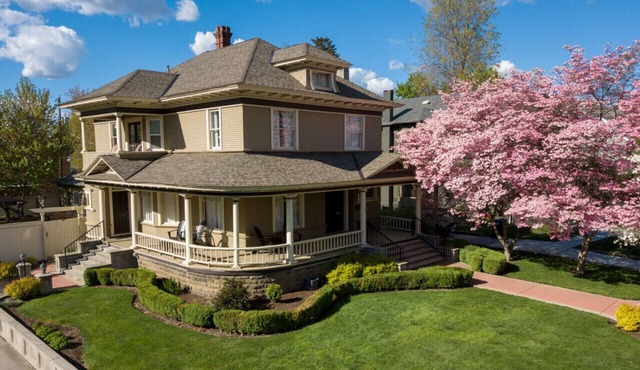 Davey House · Davey House