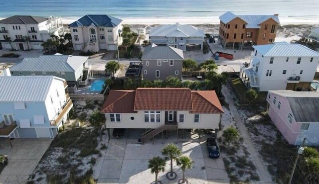 Del Sol-Outdoor Oasis with Pool and Hot Tub