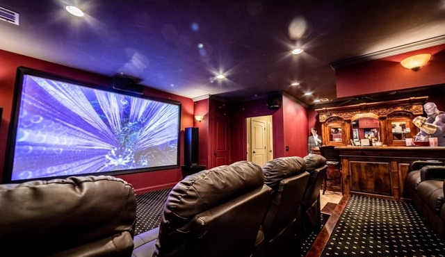 Direct Lake Access | Home Theater | Sleeps 8