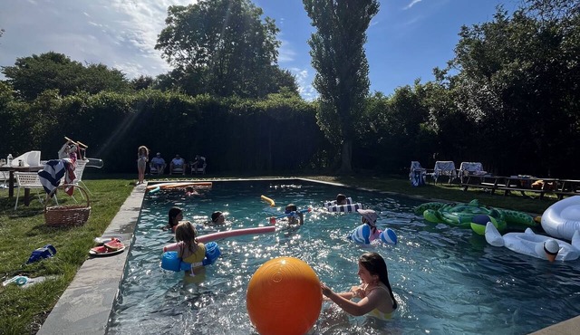 Entire House in Southampton Village, Pool, 2 Fireplaces, Walk Everywhere, Pets!