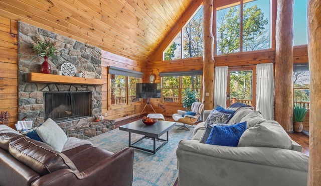 Expansive Lake House/Private Dock/Stunning Views/Family & Pet Friendly