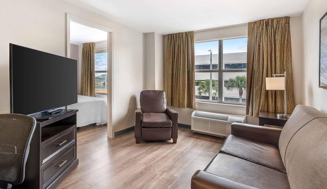 Extended Stay America Suites West Palm Beach Northpnt Corpor