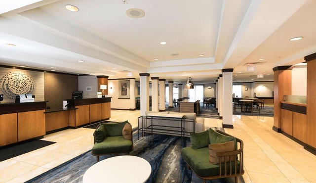 Fairfield Inn & Suites by Marriott Milwaukee Airport