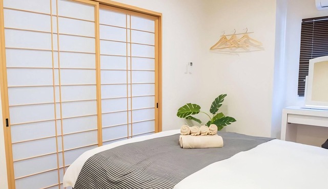 Family - friendly 4 - guest apt in Nishinari - ku. 2 - stops to Namba.
