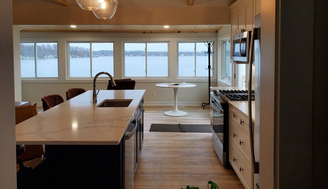 Gun Lake - Turtle Nest Cottage - Prime Location Between Grand Rapids & Kalamazoo