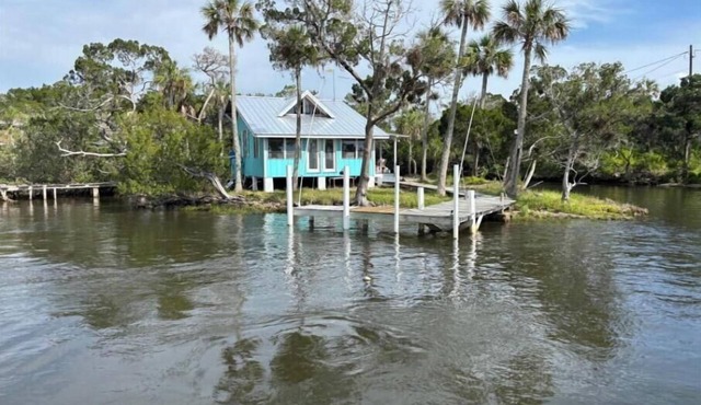 Hellgate Island scallop house, boat access only