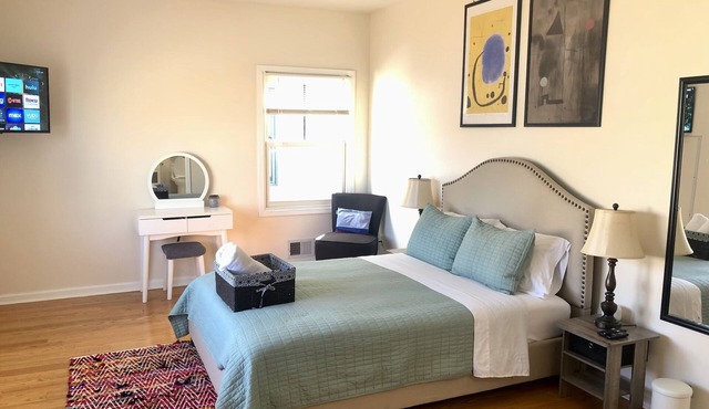 Hidden Gem with private bathroom just 30 mins from Time Square NYC