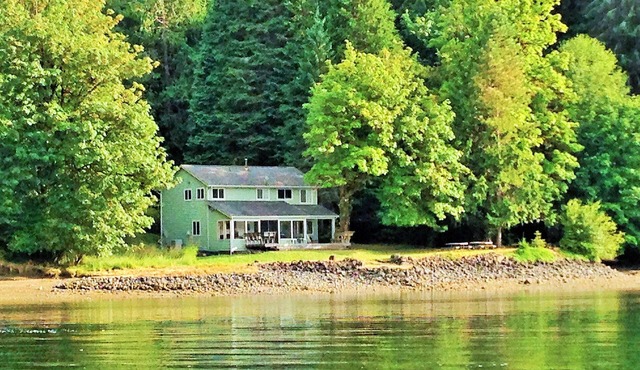 Hideaway at Cannery Point 'True Puget Sound Waterfront'