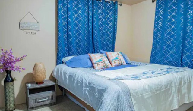 Home: Sleeps 4, Bedroom, Living, Bath, Office, Patio