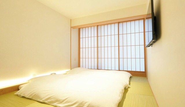 Japanesestyle room with no view Special offer r/Kyoto Kyōto