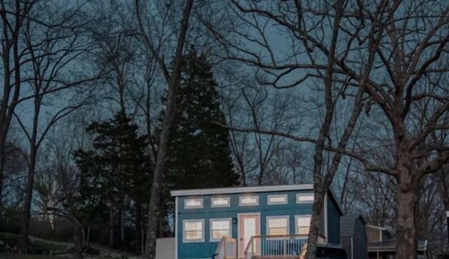 Justice- Book 1, 2 or 3 Cabins. Pet Friendly for a fee. Lake View