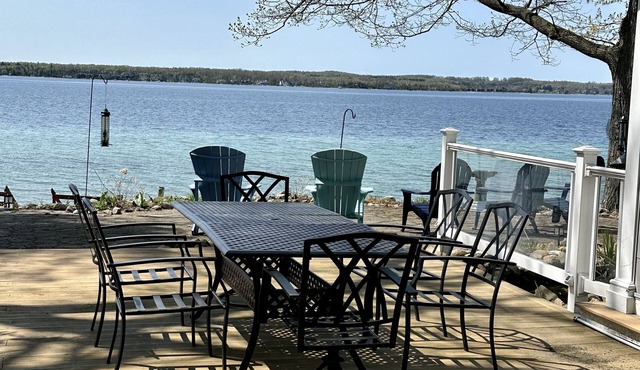 Lake Charlevoix - centrally located to Boyne City, Charlevoix, Petoskey.