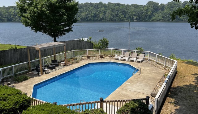 Lake House Retreat w/Heated Pool