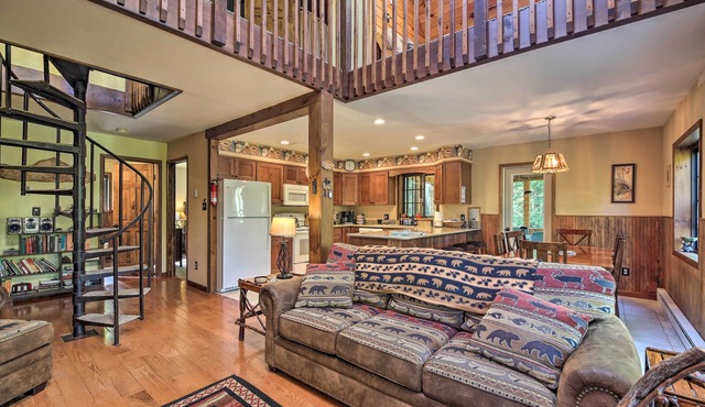 Lake Placid Chalet: Deck & Forest Views!