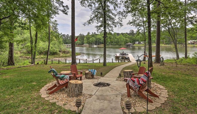 Lakefront Sparta Home: Fire Pit, Dock & Kayak