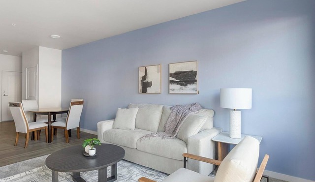 Landing | Amazing 2BD, Pool, Clubhouse