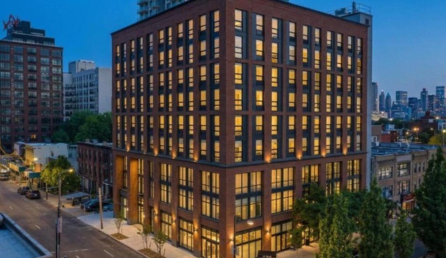 Luxe Studio |King Bed | LIC |NYC