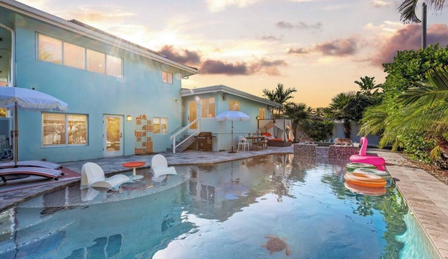 Luxury Villa I Pool, Jacuzzi, Cinema & Game Room