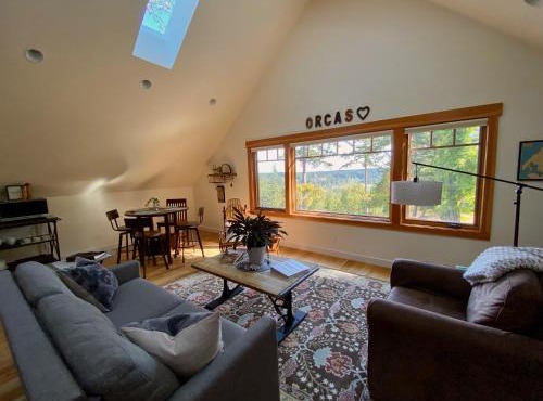 Madrona Suite