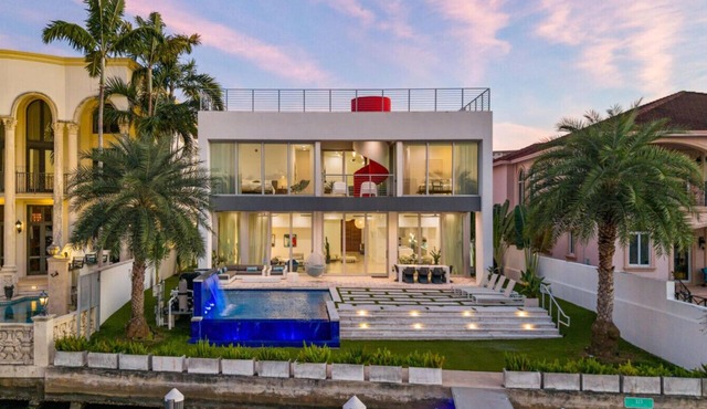 Miami Modern Heated Pool & Dock