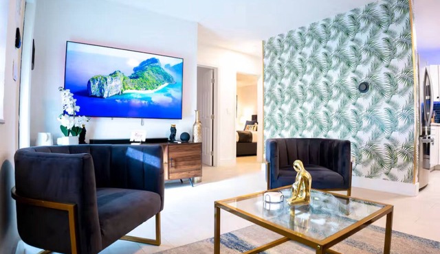 Modern and central Fort Lauderdale Home near to Airport - Cruise Port