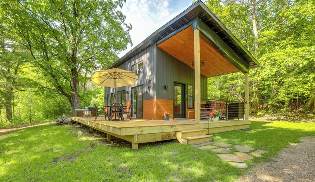 Modern Hersey Tiny Home w/Private Hot Tub!