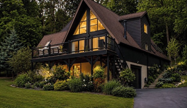 Modern Wooded A-Frame Expansive Backyard Firepit & Family-Friendly Retreat