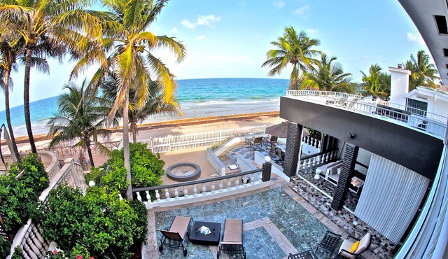 Modernly Decorated Ft. Lauderdale Beach House The beach is YOUR BACKYARD#1600568