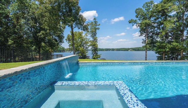NEW Stunning Lakefront Heated Pool Spa Game Room Putting Green Dock