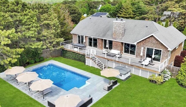 Newly Renovated, Modern home with pool, cathedral ceilings, open-floor.