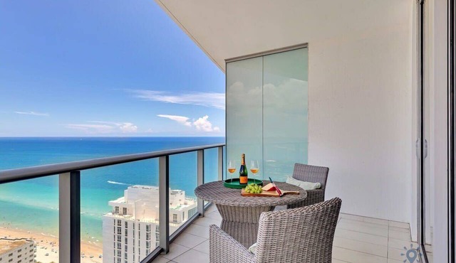 Ocean View Balcony|Beachfront Resort |Amazing Pool
