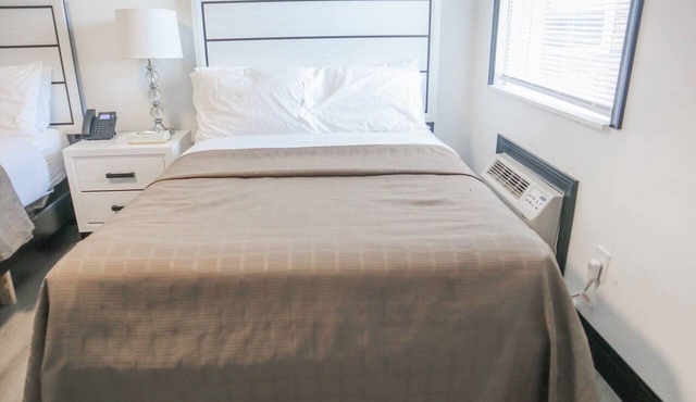 Queen Bed | Ronks, PA