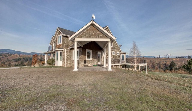River Song Country Chateau