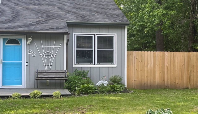 Robin’s Wake Close to Saratoga Race Course. Pet Friendly!