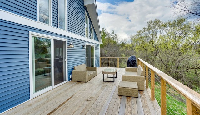 Sleepy Hollow Lake Home w/Deck, Pool Access!