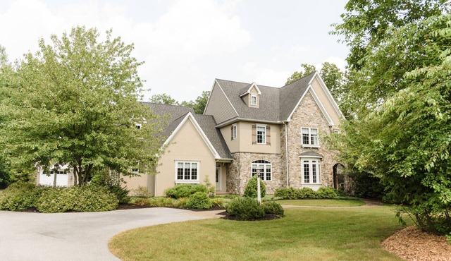 Spacious home in Lancaster County PA with awesome backyard